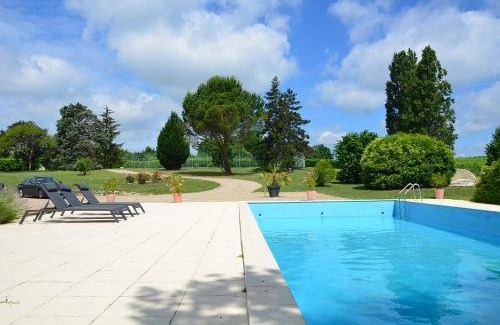 Saint-Aubin-de-Branne Bed & Breakfast | 29 m² Bed and breakfast ∙ 2 guests