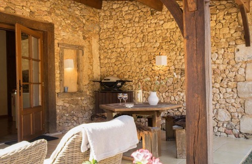 Issac House | 295 m² House ∙ 9 bedrooms ∙ 18 guests