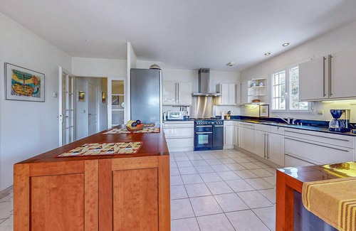 Ecuras House | 3 bedroom stunning home in Ecuras