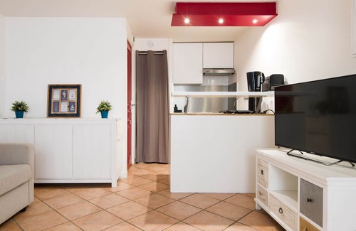 La Rochelle City Centre Apartment | 3* furnished studio with terrace in the heart of La Rochelle