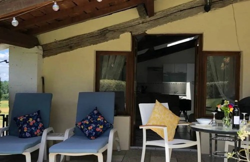 Montmoreau-Saint-Cybard House | 30 m² House ∙ 1 bedroom ∙ 2 guests