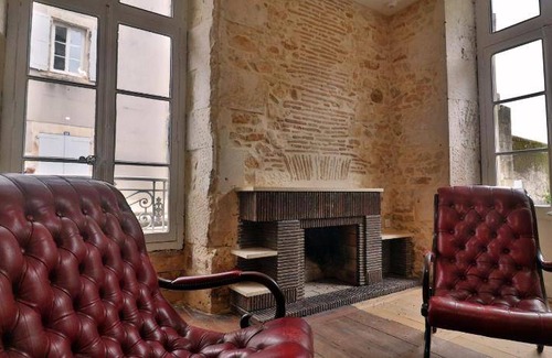 Montbron Hotel | 30 m² Hotel ∙ 2 guests