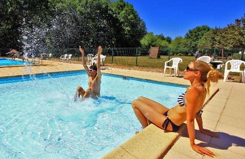 Saint-Astier House | 30 m² Mobile home ∙ 2 bedrooms ∙ 5 guests