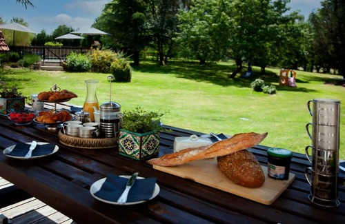Saint-Martin-de-Gurson House | 300 m² House ∙ 6 bedrooms ∙ 10 guests