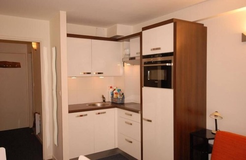 Eaux-Bonnes Apartment | 30m from ski slopes, 1st floor, view ski slopes, tv, 24m², Gourette