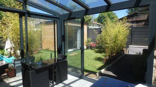 Saint-Andre-de-Cubzac Bed & Breakfast | 31 m² Bed and breakfast ∙ 4 guests