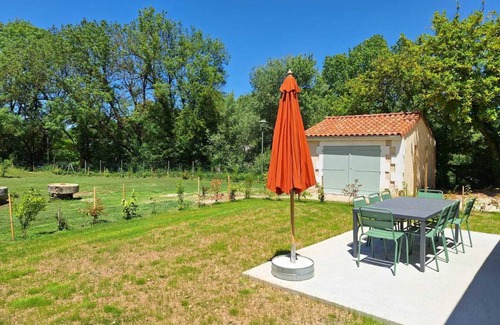 Chateauneuf-sur-Charente Apartment | 320 m² Apartment ∙ 9 bedrooms ∙ 22 guests