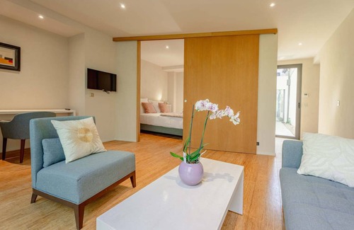 Carignan-de-Bordeaux Resort | 32 m² Private room ∙ 1 bedroom ∙ 2 guests