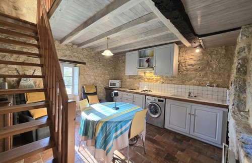 Monsac House | 32 m² Gîte ∙ 1 bedroom ∙ 2 guests