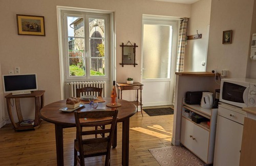 Poursac Cottage | 33 m² Cabin ∙ 1 bedroom ∙ 2 guests
