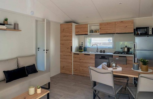 Boulazac-Isle-Manoire House | 33 m² Mobile home ∙ 2 bedrooms ∙ 4 guests