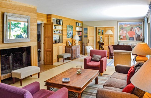 Ascain House | 330 m² House ∙ 5 bedrooms ∙ 10 guests