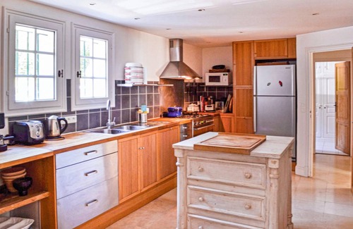 Ascain House | 330 m² House ∙ 5 bedrooms ∙ 10 guests