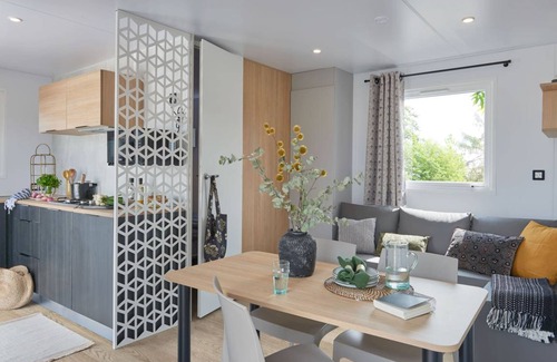 Saint-Trojan-les-Bains RV Rental | 34 m² Recreational vehicle (RV) ∙ 3 bedrooms ∙ 6 guests