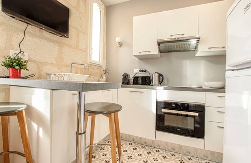 Chartrons Apartment | 35 m² Apartment ∙ 2 guests