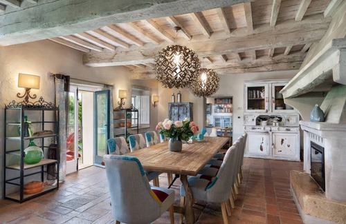 San Casciano dei Bagni Villa | 350 m² Villa ∙ 7 bedrooms ∙ 14 guests
