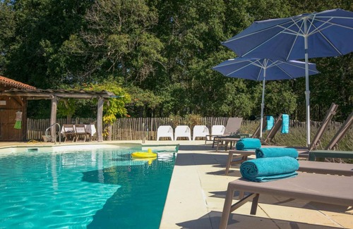 Issac House | 350 m² House ∙ 12 bedrooms ∙ 24 guests