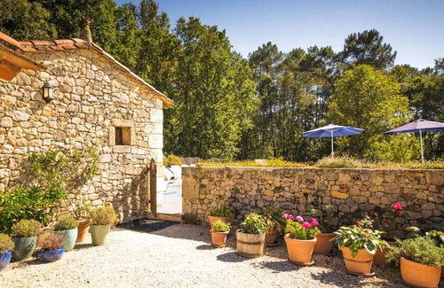Issac House | 350 m² House ∙ 12 bedrooms ∙ 24 guests