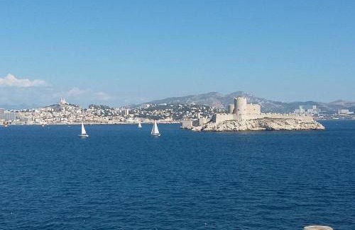 La Pointe Rouge Apartment | 38 m² Apartment ∙ 1 bedroom ∙ 2 guests