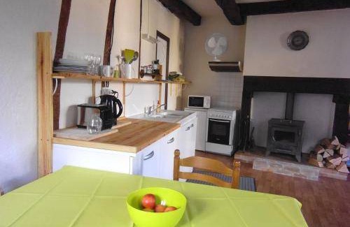 Uzerche Apartment | 38 m² Apartment ∙ 3 guests