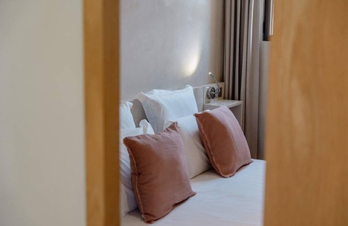 Carignan-de-Bordeaux Resort | 38 m² Private room ∙ 1 bedroom ∙ 2 guests
