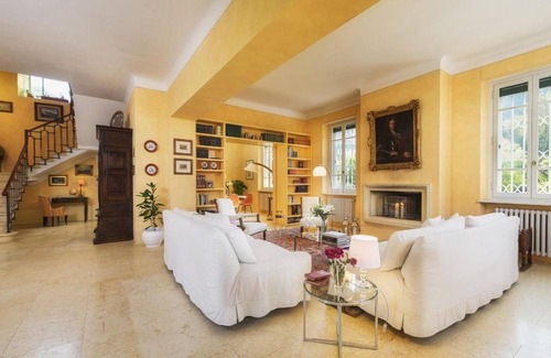 Rosignano Marittimo Apartment | 380 m² Apartment ∙ 4 bedrooms ∙ 10 guests