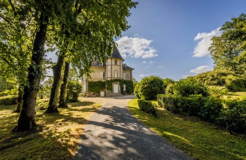 Vicq-sur-Breuilh House | 390 m² House ∙ 7 bedrooms ∙ 15 guests