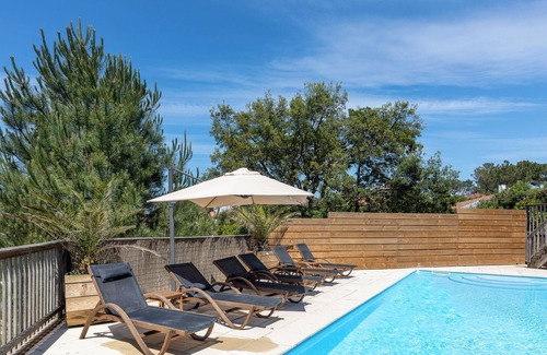 Moliets-et-Maa Villa | 4* Gallery Villa in Moliets, 15 p, heated pool, ensuite rooms/close 2 beach