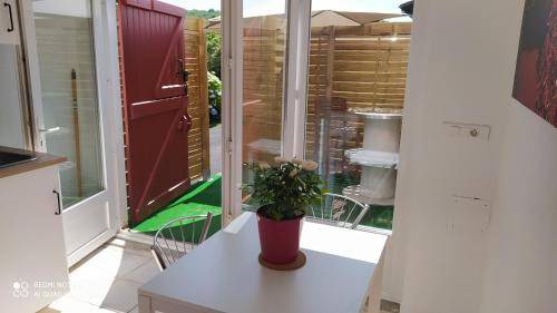 Mouguerre Apartment | 40 m² Apartment ∙ 1 bedroom ∙ 2 guests