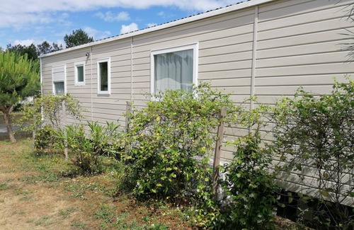 Saint-Julien-en-Born House | 40 m² House ∙ 3 bedrooms ∙ 8 guests