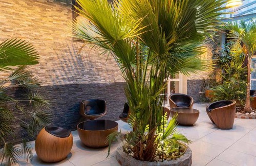 Lescar Hotel | 40 m² Hotel ∙ 127 guests