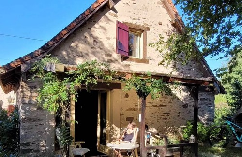 Ladignac le Long House | 40 m² House ∙ 2 bedrooms ∙ 5 guests