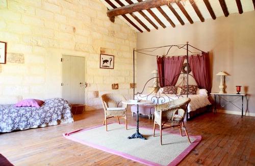 Saint-Gilles Villa | 400 m² Villa ∙ 11 bedrooms ∙ 26 guests