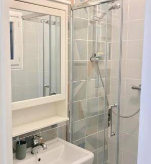 Noailles Apartment | 43 m² Apartment ∙ 2 bedrooms ∙ 4 guests