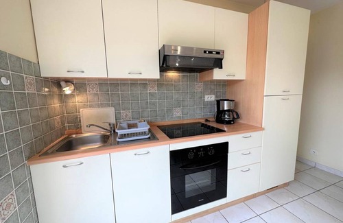 Saint-Julien-en-Born House | 43 m² Gîte ∙ 1 bedroom ∙ 2 guests