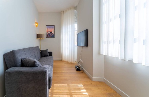 Saint Seurin - Fondaudege Apartment | 45 m² Apartment ∙ 1 bedroom ∙ 3 guests
