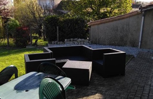 Ruelle-sur-Touvre Apartment | 45 m² Apartment ∙ 1 bedroom ∙ 4 guests