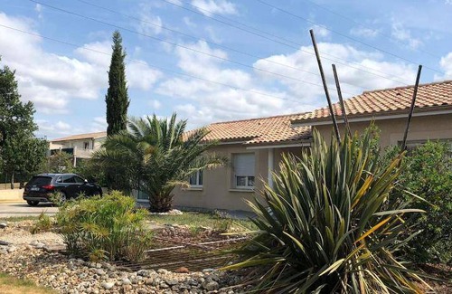 Eysines Apartment | 45 m² Apartment ∙ 1 bedroom ∙ 4 guests