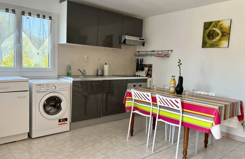 Ustaritz Apartment | 45 m² Apartment ∙ 2 bedrooms ∙ 4 guests