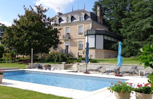 L'Isle-Jourdain Bed & Breakfast | 45 m² Bed and breakfast ∙ 3 guests