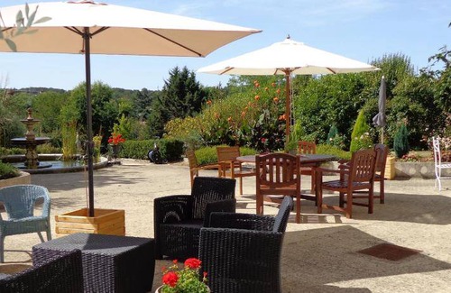 L'Isle-Jourdain Bed & Breakfast | 45 m² Bed and breakfast ∙ 3 guests