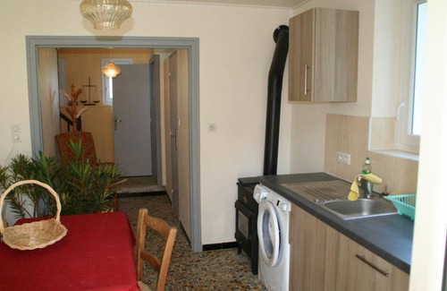 Naves House | 45 m² Gîte ∙ 1 bedroom ∙ 2 guests
