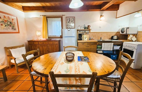 Neuvic House | 45 m² Gîte ∙ 1 bedroom ∙ 4 guests