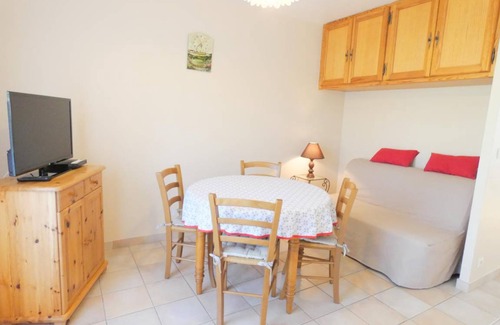 Angoume House | 45 m² Gîte ∙ 2 bedrooms ∙ 4 guests