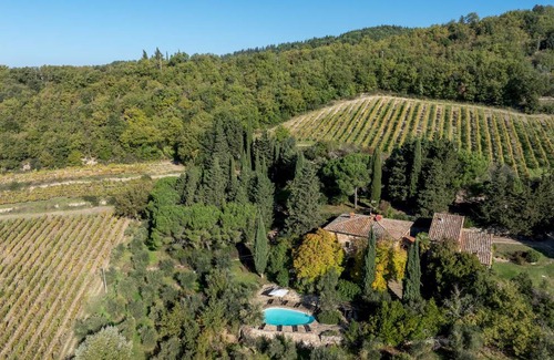 Castellina in Chianti Villa | 450 m² Villa ∙ 5 bedrooms ∙ 10 guests
