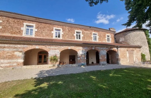 Clairac House | 450 m² House ∙ 6 bedrooms ∙ 20 guests