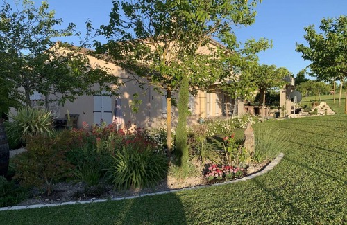 Segonzac House | 48 m² House ∙ 2 bedrooms ∙ 4 guests