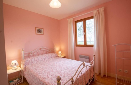 Saint-Meard-de-Drone House | 50 m² Gîte ∙ 2 bedrooms ∙ 3 guests