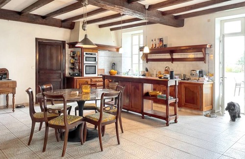 Saint-Palais-du-Ne Villa | 500 m² Villa ∙ 7 bedrooms ∙ 16 guests