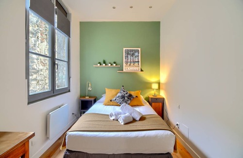 Hotel de Ville - Quinconces Apartment | 53 m² Apartment ∙ 1 bedroom ∙ 2 guests